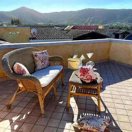 Casa Conchiglia - Mit Dachterrasse Und Panoramablick Auf Berge Und タナウネッラ