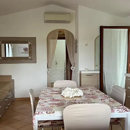 Casa Conchiglia - Mit Dachterrasse Und Panoramablick Auf Berge Und Semesterbostad Tanaunella