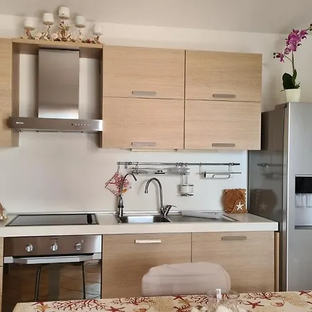 Casa Conchiglia - Mit Dachterrasse Und Panoramablick Auf Berge Und Semesterbostad Tanaunella